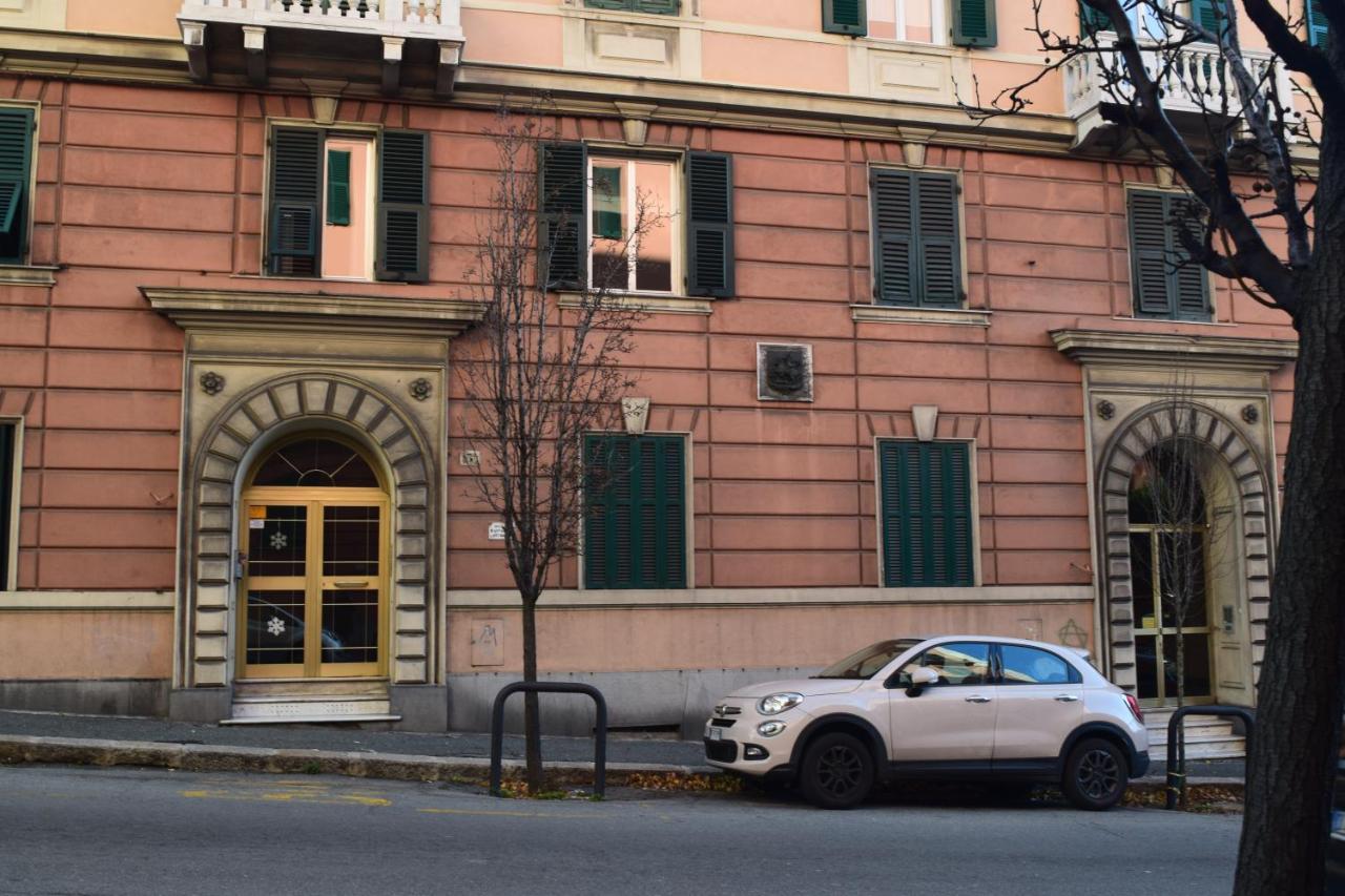 Xenia * Genova